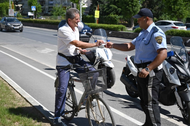 Промоција на кампањата „Носи кацига, вози безбедно!“ за велосипедисти, мопедисти и возачи на електрични тротинети