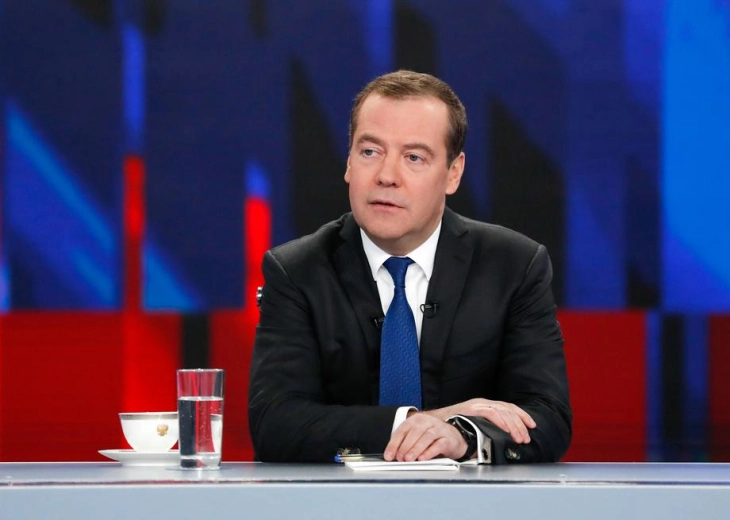 Медведев: Секој упад на Крим ќе биде објава на војна на Русија
