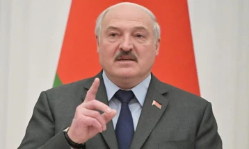 Лукашенко го обвини Киев дека провоцира судир, пресретнати ракети истрелани кон Белорусија
