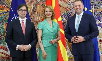 Пендаровски на средба со министрите за европски прашања на Ирска и Финска