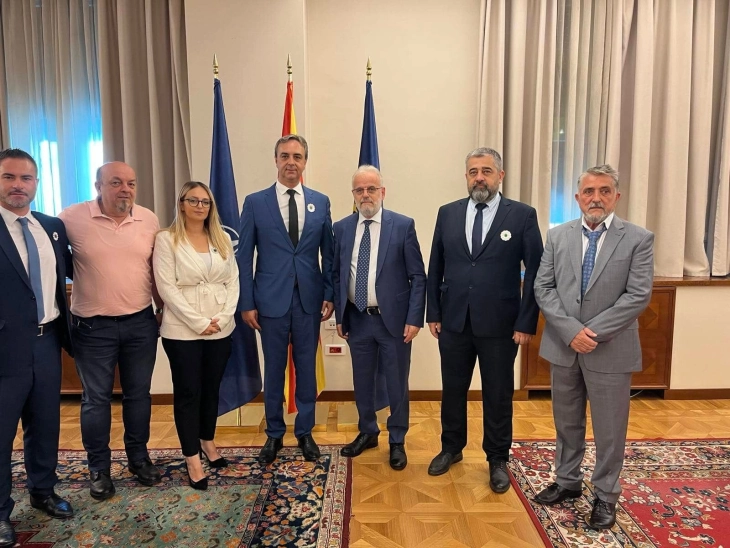 Делегација на Бошњачкиот демократски сојуз на средба со Џафери по повод одбележувањето на геноцидот во Сребреница