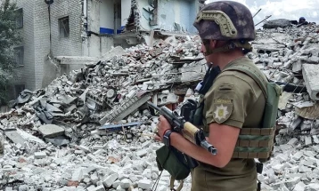 Спасени пет лица од под урнатините на ракетираната зграда во Часив Јар