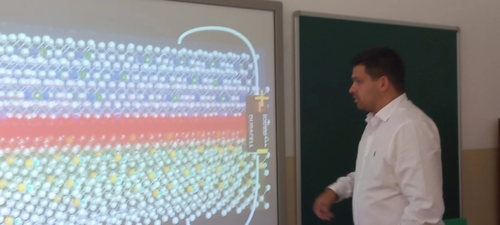 ОЕМУЦ „Свети Наум Охридски“ го модернизира наставниот процес