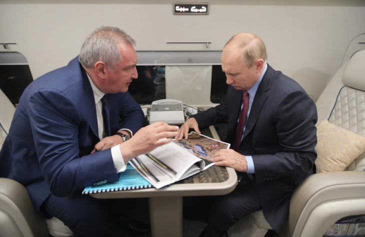 Путин го тргна Рогозин од позицијата шеф на Роскосмос