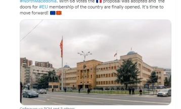 Ќучук на Твитер: Македонското Собрание испиша историја