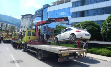 Вкупно 211 непрописно паркирани возила во општина Центар