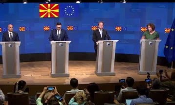 Прес-конференција по одржувањето на првата меѓувладината конференција меѓу Северна Македонија и ЕУ (во живо)