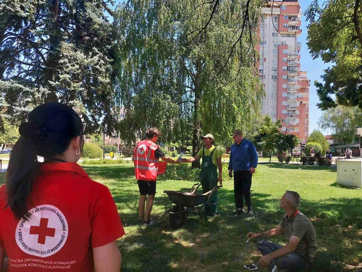 Акција на Црвен крст Куманово за справување со топлотниот бран