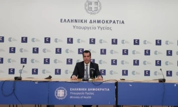 Плеврис: Грција не разгледува можност за воведување ковид-мерки во текот на летото