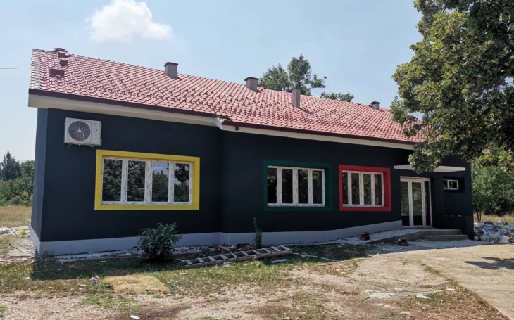 Поставена енергетско-ефикасна фасада на подрачно училиште во кумановското село Љубодраг