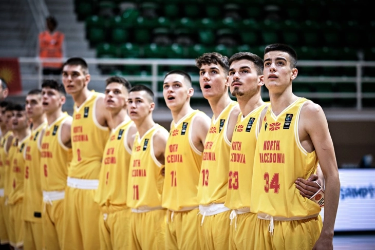 Македонските кошаркари поразени од Велика Британија на Европското јуниорско првенство