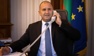 Бугарскиот претседател Румен Радев му го честиташе државниот празник  на претседателот на Северна Македонија Стево Пендаровски