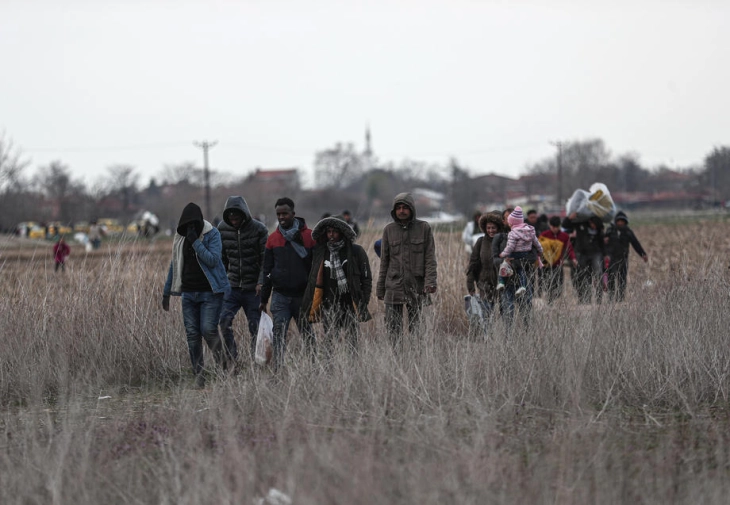 За седум месеци во Грција уапсени 386 криумчари на мигранти
