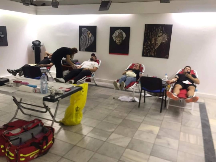 Шеесет крвни единици собрани во вонредна крводарителска акција во Кавадарци