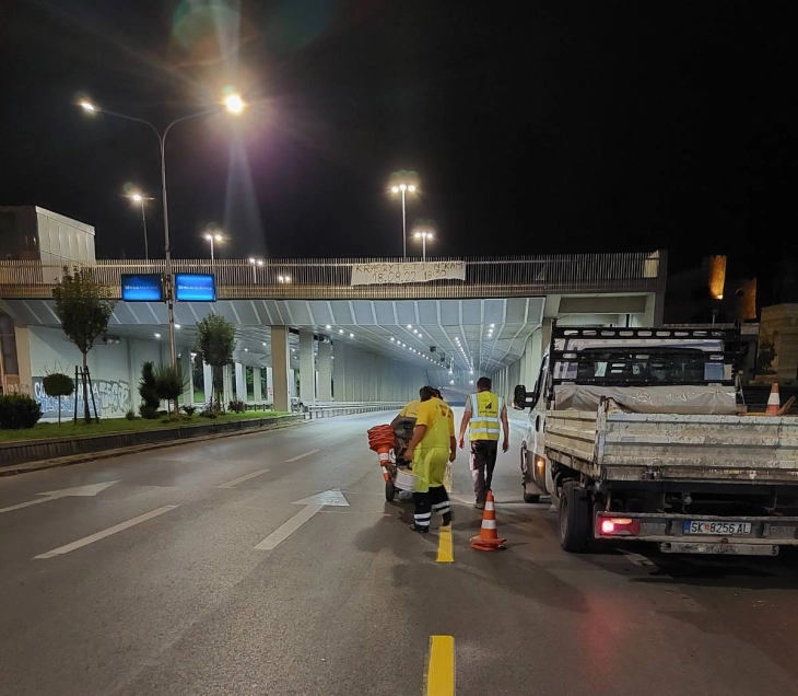 ЈП „Улици и патишта“ Скопје ги заменува оштетените сообраќајни знаци