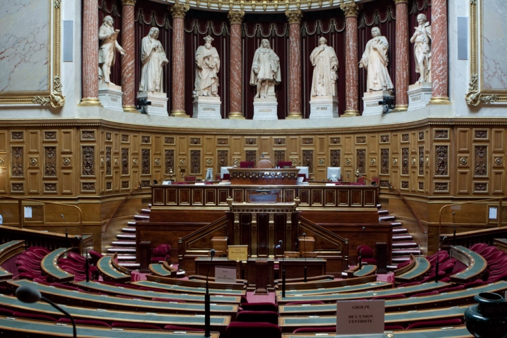 Сенатот во извештајот за инцидентите на Стад де Франс ја критикува префектурата и дава неколку предлози