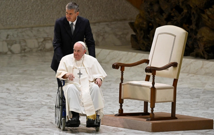 Папата Франциск утре востоличува нови кардинали