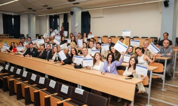 Доделени сертификатите на втората генерација учесници на обука за преведувачи и за лектори
