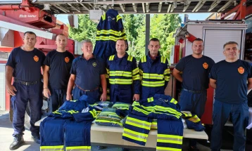 Амбасадата на Германија донираше противпожарна опрема на доброволните противпожарни друштва од Кавадарци и Неготино