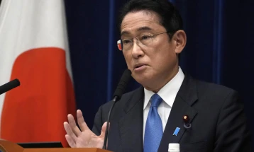 Анкета: Пад на рејтингот на јапонскиот премиер Кишида