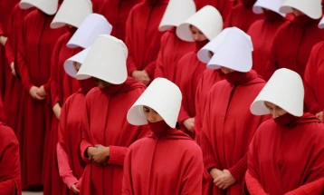 Жените во Унгарија пред абортусот ќе мора да го слушаат чукањето на срцето на фетусот