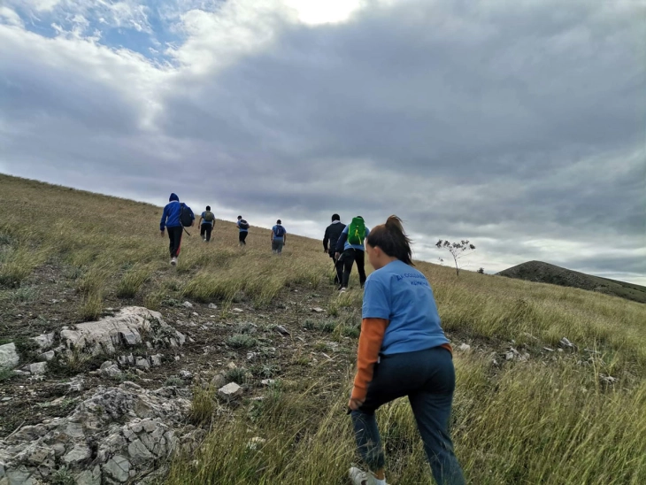 Одржана пешачка рекреативна тура на врвот Вршник над Велес