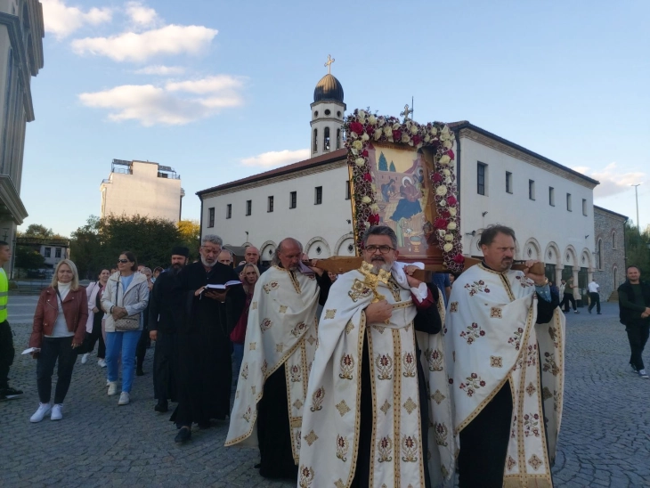 Одржана богослужба и литија во црквата Рождество на Пресвета Богородица во Скопје