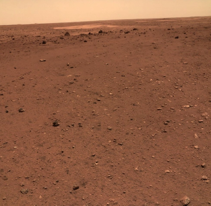 Moжни траги од вода на Марс