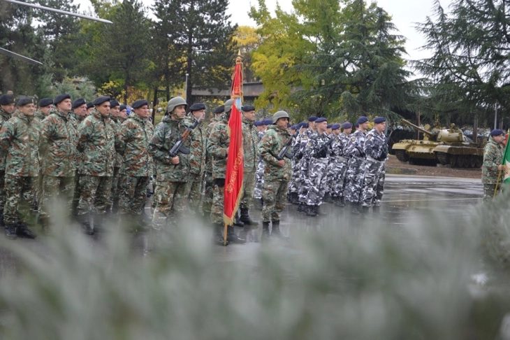 Изјавата на началникот на ГШ на Армијата за повторно служење војска е обид за отворање дебата, смета Пендаровски