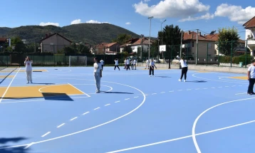Во Струмица предадено во употреба повеќенаменско спортско игралиште