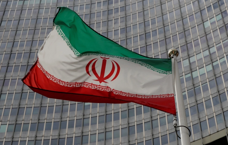 Иранската телевизија објави признание за наводна шпионажа на двајца Французи