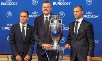 УЕФА одлучи да не го прошири Европското првенство на 32 репрезентации
