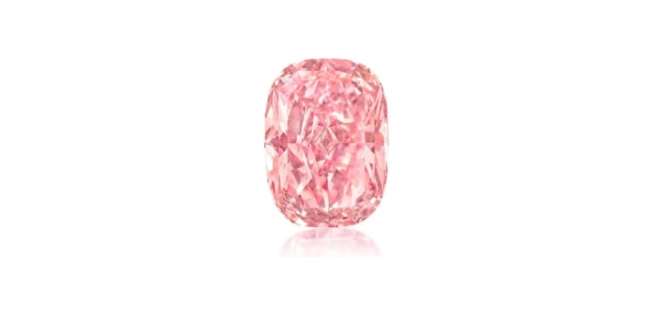 Розов дијамант продаден за рекордни 57,7 милиони долари