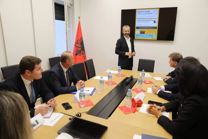 Министер советникот во македонската Амбасада во Тирана, Спахиу учествуваше на средба во ЦИК