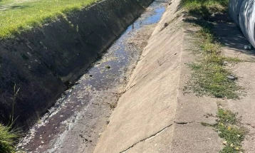 Се чистат одводните канали во Македонска Каменица и селските средини