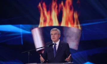 Бах најави продолжување на санкциите против руските и белоруските спортисти
