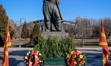 Владина делегација ќе положи цвеќе на споменикот на Гоце Делчев во Градски парк