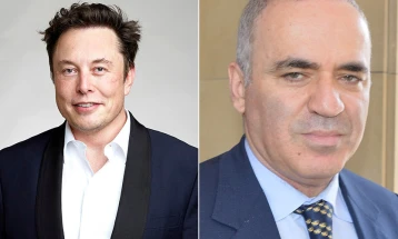 Каспаров и Маск „се препукуваат“ за војната во Украина