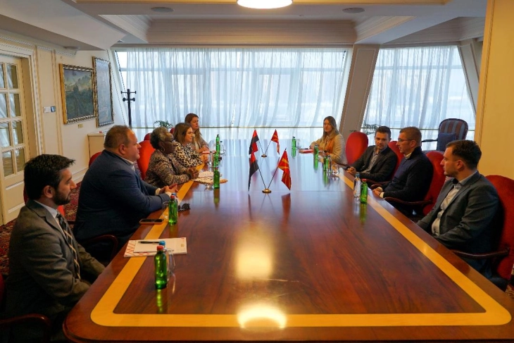 ВМРО-ДПМНЕ: Мицкоски оствари средба со претставниците на НДИ