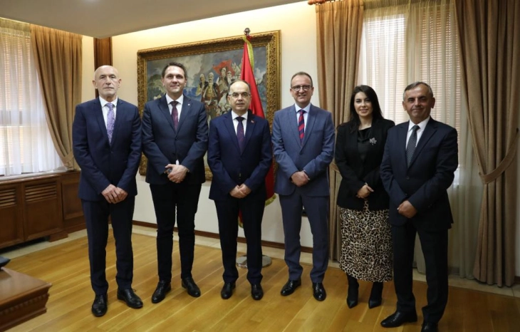 Средба на Таравари со претседателот на Албанија Бегај