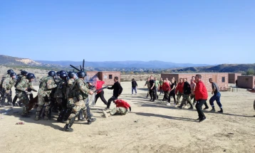 На „Криволак“ примопредадена британска донација за потребите на Армијата