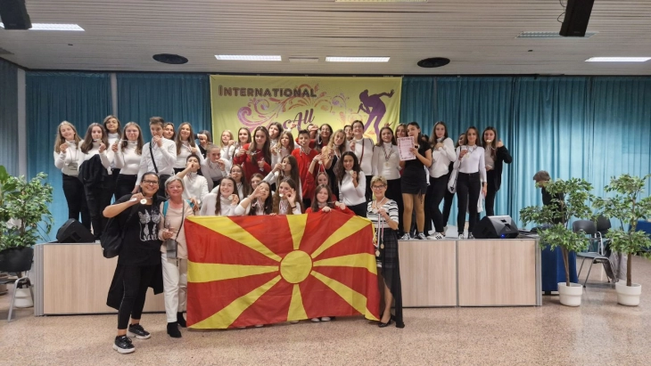 Хорот и оркестарот на ООУ „Кузман Јосифовски - Питу“ од Скопје освои прво место на фестивал во Италија