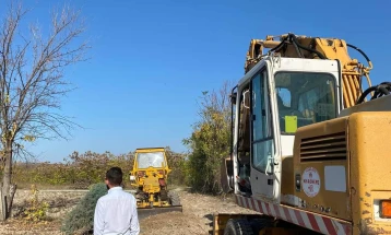 Започна реконструкцијата на главната улица во росоманско Трстеник 