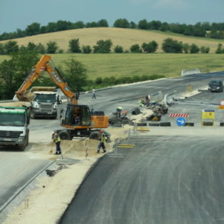 Votohet Ligji për partner strategjik për autostradat Tetovë - Gostivar, Strugë - Qafë Thanë dhe Prilep - Manastir 