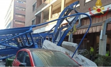 Të paktën tre të vdekur në rrëzimin e një vinçi në qytetin italian Torino