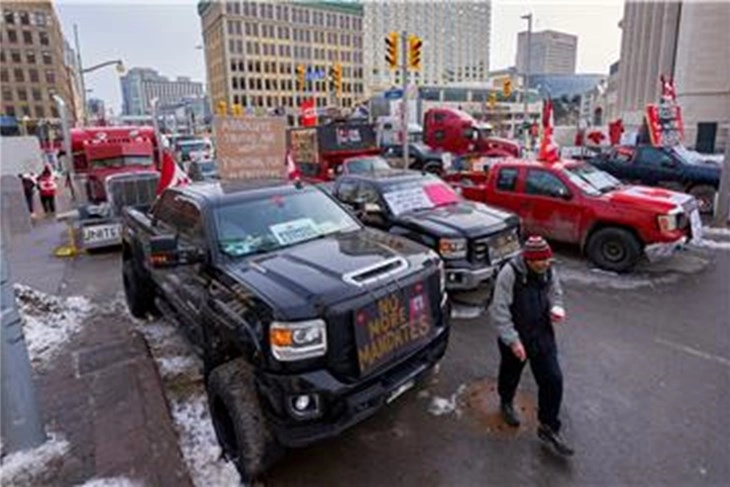 Në Ontario shpallet gjendje e jashtëzakonshme për shkak të protestës së kamionistëve