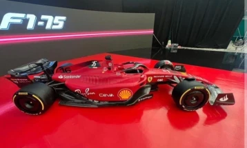 Në rrjetet sociale u paraqit fotografi nga bolidi i ri i Ferrarit – prezantimi do të bëhet nesër