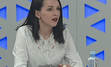 Kostadinovska-Stojçevska: Nuk negociohet për gjuhën maqedonase në negociatat me Bullgarinë