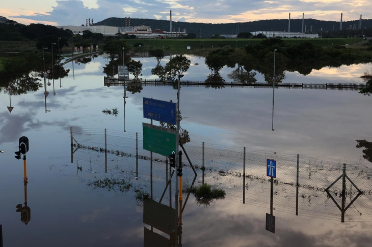 Në vërshimet në RAJ humbën jetën 395 persona, ekziston frika se bilanci i vdekjes do të rritet