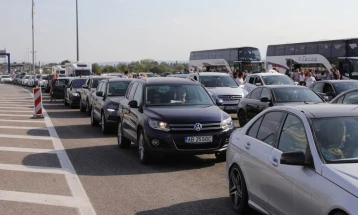 Në Tabanoc pritet rreth një orë për hyrje, në VK Bogorodicë rreth 30 minuta për dalje nga vendi